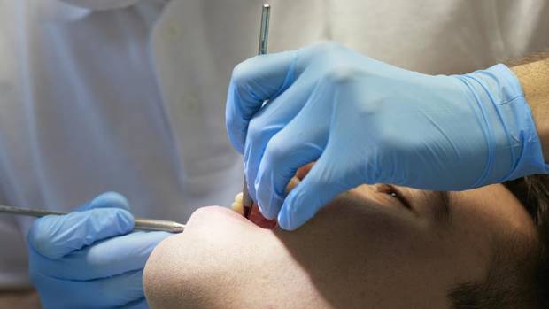 Cost of dental care in Canada keeps patients away